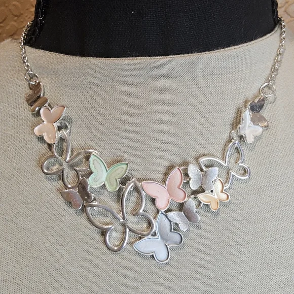 NWT SILVER n MULTI COLOR BUTTERFLY NECKLACE - Picture 1 of 3